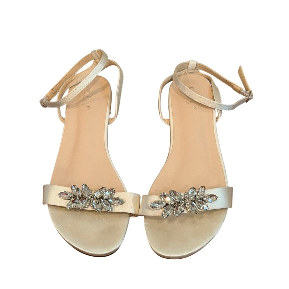 Kailee P Ivory Flat Dressy Sandal Butterfly Crystals Ankle Strap Women's Sz 10